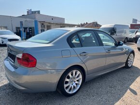 BMW 320D e90 120kW Xenony - 4