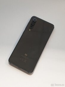 Xiaomi Mi 9 SE - 6GB/64GB 4G (LTE) Black | Rychlé = SLEVA - 4