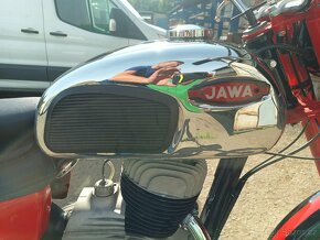 JAWA CALIFORNIA 250 - 4