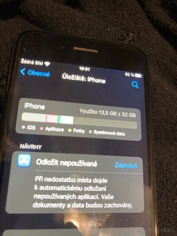 iPhone 7 32gb, Černý - 4