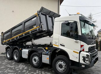 Volvo FMX 460 8x4 - třístranný sklápěč - 4