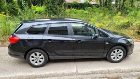 Opel Astra combi 1.6CDTi - 4