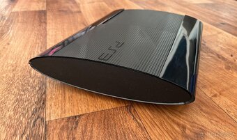 Sony Playstation 3 Super Slim (CECH-4004C) 500 GB + ovladač - 4