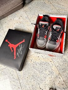 Jordan 4 Retro Infrared - 4