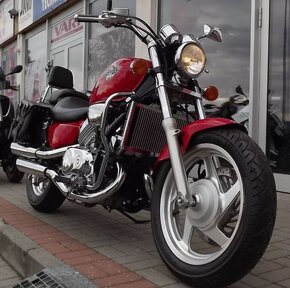 Honda VF 750 C Magna - 4