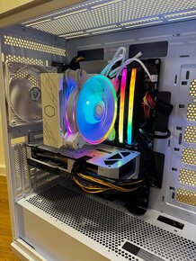 Herny PC AMD Ryzen 5 7600, ASUS RTX 4060, 32GB RAM DDR5, SSD - 4