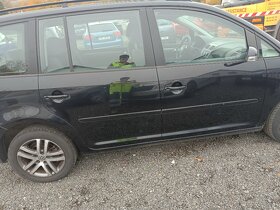 VW Touran 1,9 TDi 7-míst - 4