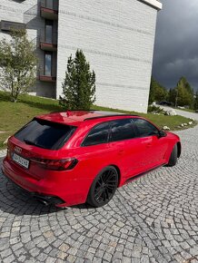 Audi RS4 COMPETITION MATRIX VIRTUAL Red/Black - 4