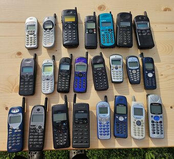 Tlačítkové mobilní telefony - 4