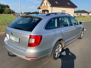 Škoda Superb 2 kombi 2,0 TDI DSG - 4