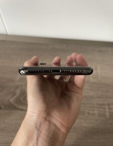 Apple iPhone X - 4