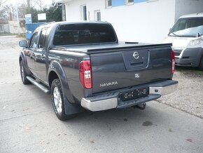 Nissan  Navara  2.5 dCi 140 kW - 4