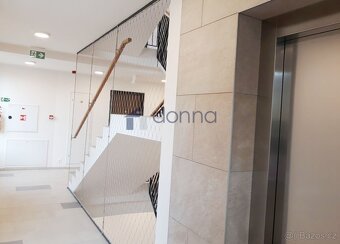 Pronájem bytu 1+kk/B, 38m², ul. Benešova, Praha 5 - Barrando - 4