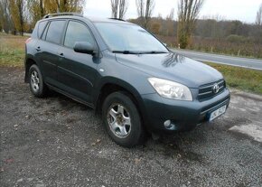 Toyota Rav4 2,0 VVT-i 112 kW LPG Historie lpg + benzín - 4