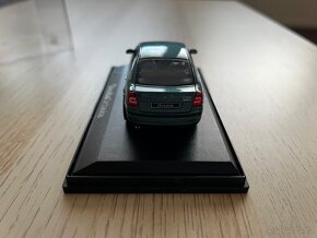 Škoda Octavia II 1:43 Abrex Zelená Liftback - 4