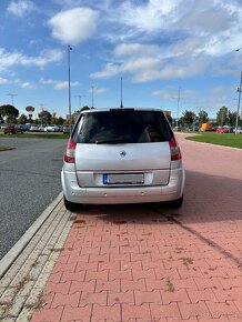 Renault Megane Scénic 1.9 DCi 81 kW - 4