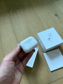 AirPods Pro 2 USB-C 2024 - 4