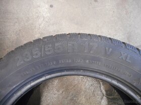 235/55R17 - 4