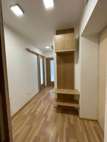 Pronajmu byt 1+1 49m2 v Kroměříži - 4