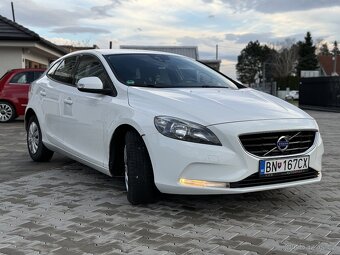 Volvo V40 D2 Momentum - 4