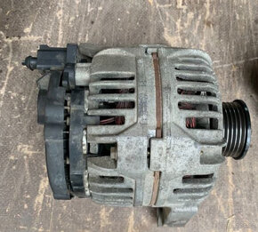 alternator,STARTER fabia 1,2 htp-1,4mpi cena 1000kč  kus - 4