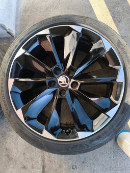 Alu 19" 5x112, škoda " SUPERNOVA ", letní 75% SUP3 - 4