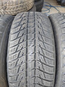 Prodám zimní pneu 225/60/17 Nokian Wrd3 Suv 103H Xl - 4