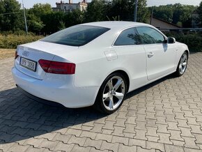 Audi A5 2.0TSFI 155kw 1.maj v čr s-line alu kola 19" - 4