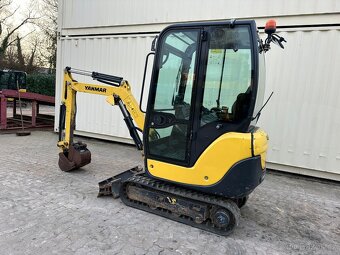 Minibagr Yanmar 18SV - 4