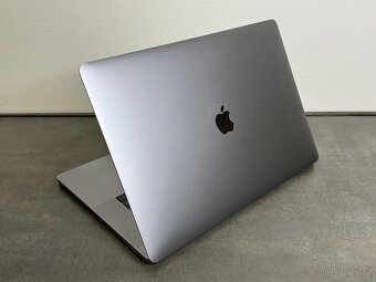 Macbook Pro 15" 2018 SG i7 / 512GB / 16GB - 4