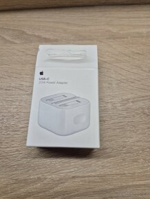 Apple cestovní adaptér - 4