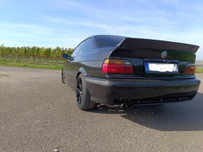 Bmw E36 coupe 323i - 4