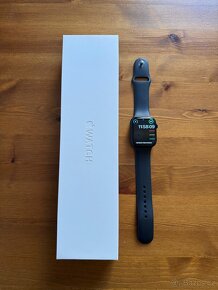 APPLE WATCH 8 45mm, černé - 4