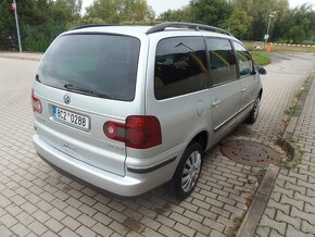 Volkswagen Sharan 2.0 TDi 7 místný - 4