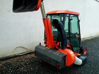 malotraktor Kubota BX2200 - 4