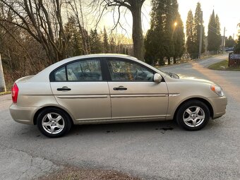 Hyundai Accent 1.4benzín 71kw 1.maj ČR TAŽNÉ - 4