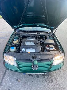 Volkswagen Bora 2.3 v5 110 kw - 4