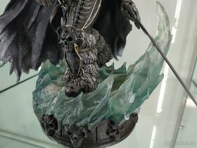 socha ARTHAS LICH KING od SIDESHOW - 4