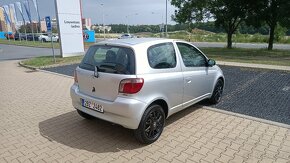 Toyota Yaris 1.3 VVTI - 4