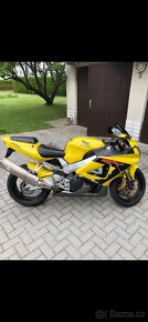 Honda CBR 929RR - 4