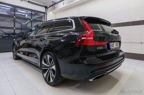 Volvo V60 B4 2021 Inscription ,el.tažné,  Kamera, CZ, DPH - 4