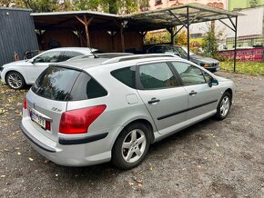 Peugeot 407, SW, 1,8i 85 Kw, pěkný stav Rok výroby: 12/2005 - 4