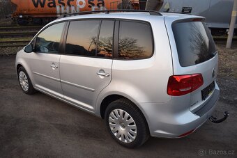 Volkswagen Touran 1,4 TSi DSG PO SERVISU,7MÍST - 4