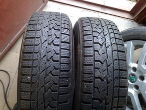 alu kola 5x114,3 r16 original hyundai -zimaky 215/70/16 - 4