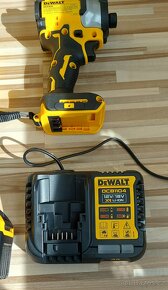 Nabíječka DeWALT DCB 1104, pro Aku DeWALT 14V až 20V - 4