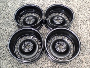 16 plechové disky VW Passat B6,B7,EOS,Scirocco III - 4