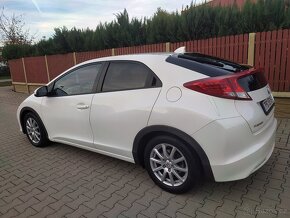 Honda Civic 2.2i-DTEC 110kW Sport - 4