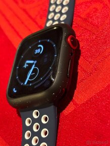 Apple Watch 8 červené LTE kupované v Datartu. - 4