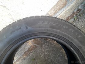 225/60R17 - 99H Pirelli Sottozero 2 RunFlat (4 x ZIMA) - 4