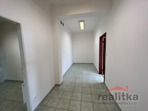 Pronájem obchodních prostor 90m2, Palhanecká, Opava - Jaktař - 4